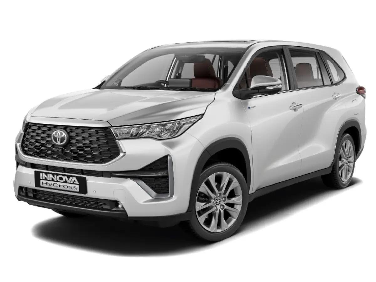 Toyota Innova Hycross